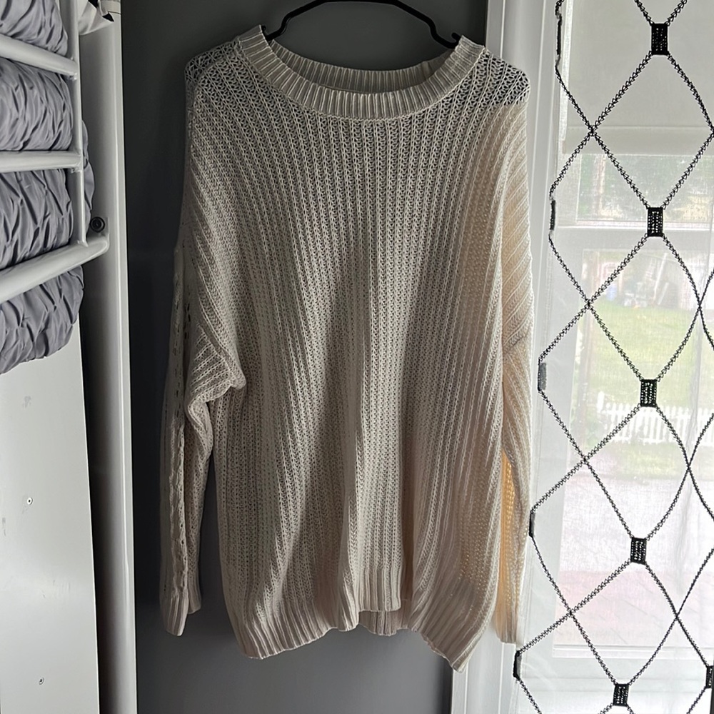 American Eagle Sweater